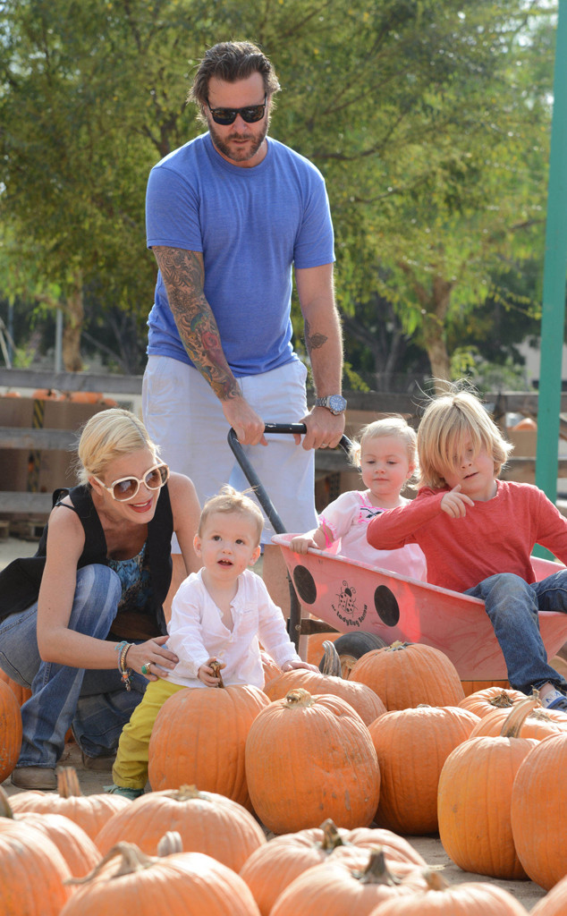 tori spelling dean mcdermott finn liam stella hattie